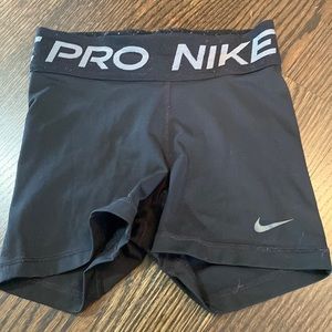 Nike pro women’s xxs.